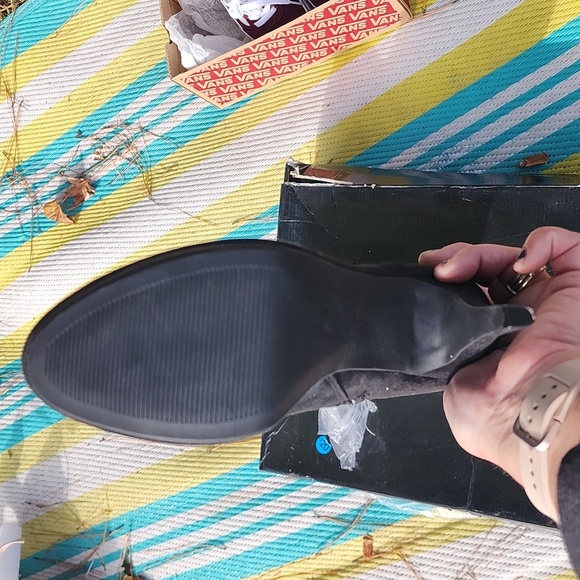 Boots - Picture 3 of 3